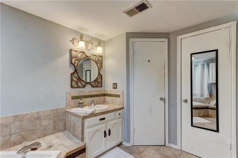 2133 Goodrich Dr, Moore, OK 73170 photo 28