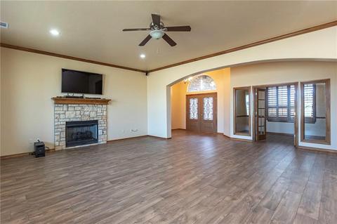 105 Riverview Dr, Clinton, OK 73601 photo 8