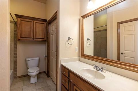 105 Riverview Dr, Clinton, OK 73601 photo 26