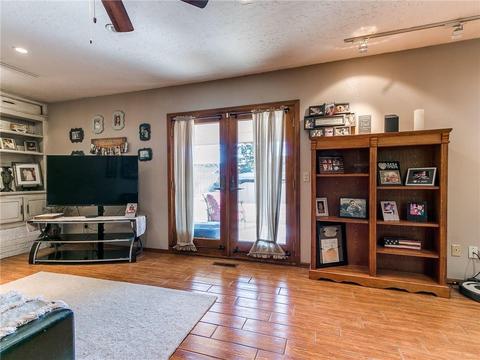 148 E Vail Dr, Yukon, OK 73099 photo 16