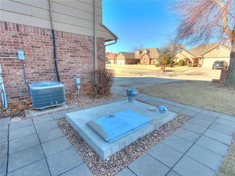 148 E Vail Dr, Yukon, OK 73099 photo 36