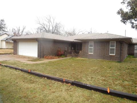 608 W Jackson St, Crescent, OK 73028 photo 1