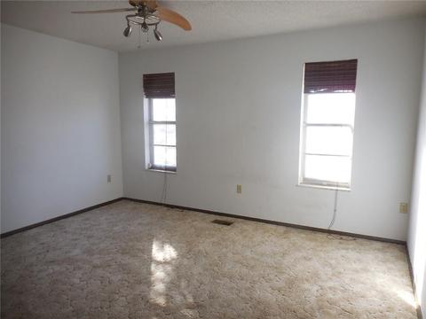 608 W Jackson St, Crescent, OK 73028 photo 16