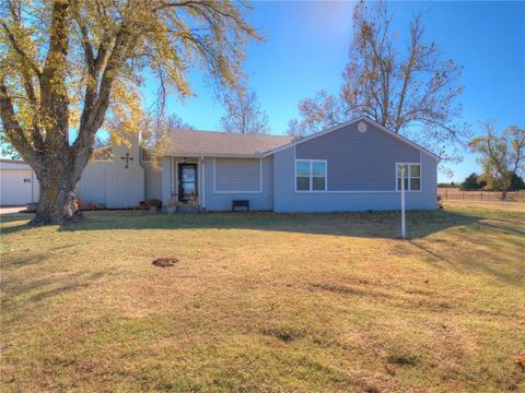 6505 W 9th St, Cushing, OK 74023 photo 2