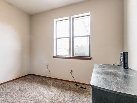 Undisclosed, Norman, OK 73072 photo 11
