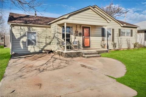819 E Sycamore Ave, Altus, OK 73521 photo 3