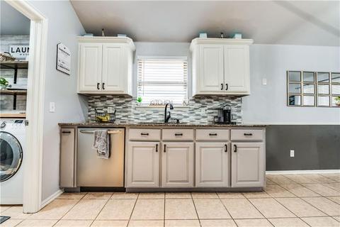4100 Notting Hill Dr, Moore, OK 73160 photo 10