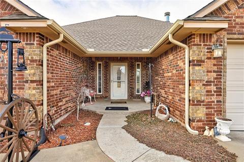 601 Colbert St, Tuttle, OK 73089 photo 5