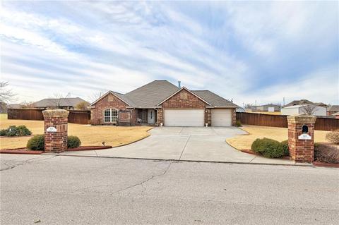 601 Colbert St, Tuttle, OK 73089 photo 1