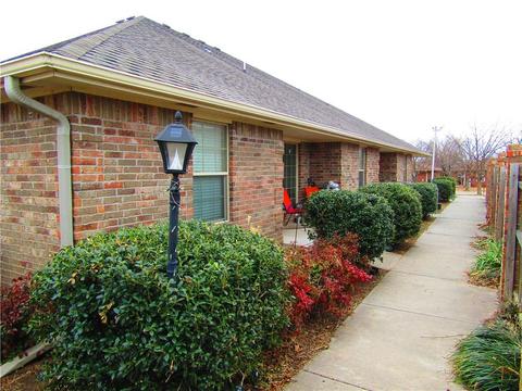 305 NE 3rd St, Moore, OK 73160 photo 13