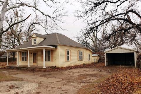 407 W Maple, Tuttle, OK 73089 photo 1