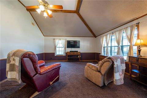 906 E Circle Dr, Broken Bow, OK 74728 photo 9