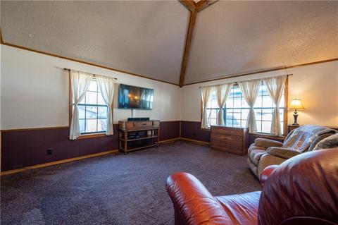 906 E Circle Dr, Broken Bow, OK 74728 photo 10