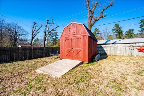 906 E Circle Dr, Broken Bow, OK 74728 photo 32