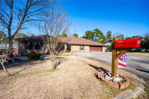 906 E Circle Dr, Broken Bow, OK 74728 photo 2