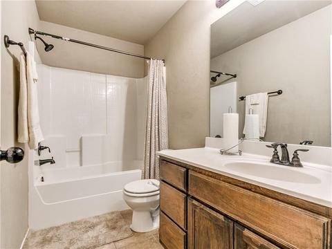 517 Apple Tree Ln, Moore, OK 73160 photo 26