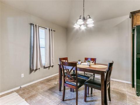 517 Apple Tree Ln, Moore, OK 73160 photo 11