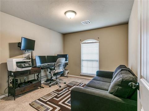517 Apple Tree Ln, Moore, OK 73160 photo 23