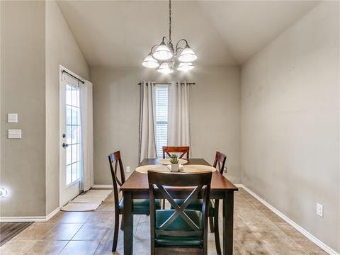 517 Apple Tree Ln, Moore, OK 73160 photo 12