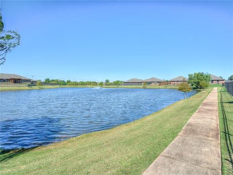 517 Apple Tree Ln, Moore, OK 73160 photo 33