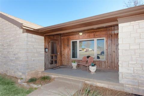 1502 W Modelle, Clinton, OK 73601 photo 3
