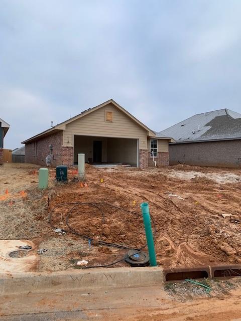 2401 Fallview Dr, Edmond, OK 73034 photo 3