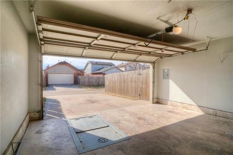 1504 Westmore Dr, Moore, OK 73170 photo 35