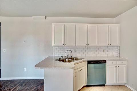 1504 Westmore Dr, Moore, OK 73170 photo 13