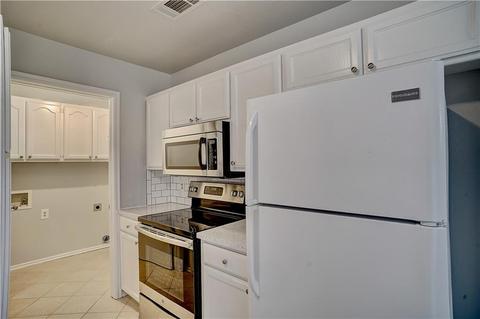 1504 Westmore Dr, Moore, OK 73170 photo 12