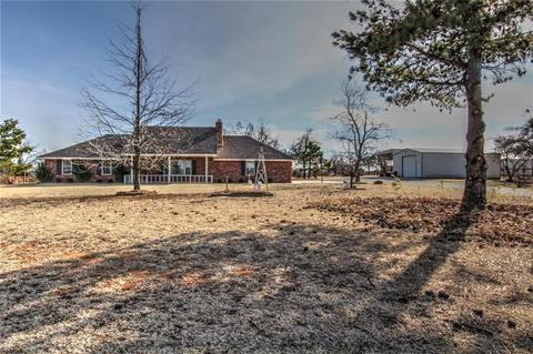 2315 Walnut Dr, Tuttle, OK 73089 photo 1