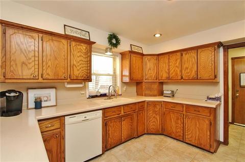 2315 Walnut Dr, Tuttle, OK 73089 photo 9