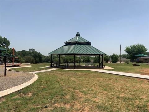 910 Riverrun Dr, Noble, OK 73068 photo 5