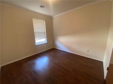 Undisclosed, Moore, OK 73160 photo 14
