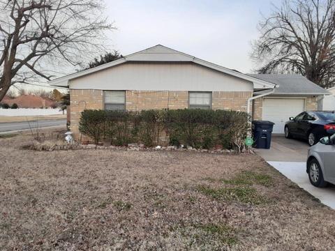 2 Apache, Shawnee, OK 74801 photo 1