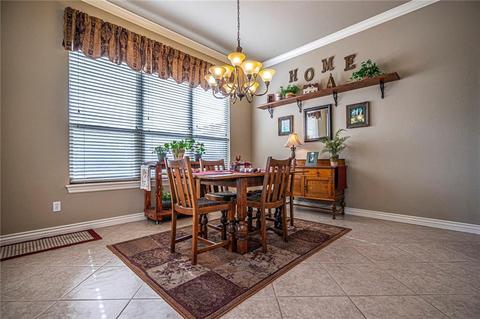 4604 Riverside Dr, Tuttle, OK 73089 photo 9