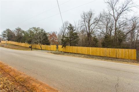 17000 E Tecumseh Rd, Norman, OK 73026 photo 1