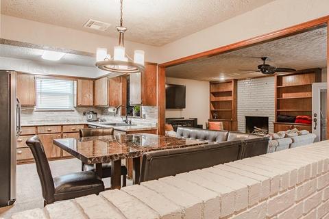 601 SE 34th St, Moore, OK 73160 photo 3