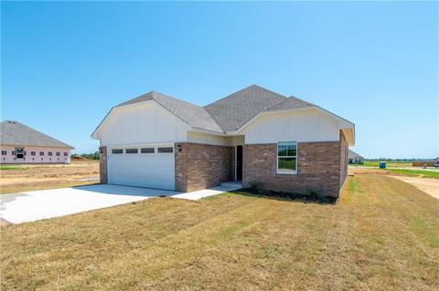 15957 Lasso Cir, Mcloud, OK 74851 photo 2