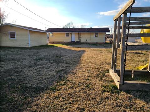 1216 N Thomas St, Altus, OK 73521 photo 15