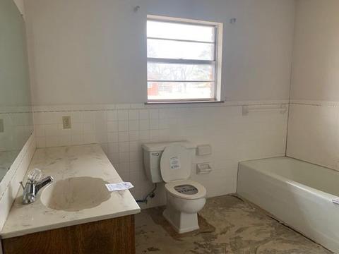 310 S 8th St, Eldorado, OK 73537 photo 5