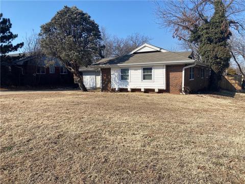 1214 E Independence St, Shawnee, OK 74804 photo 1