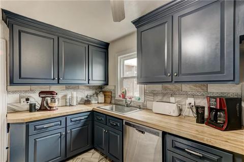 607 E Logan Ave, Guthrie, OK 73044 photo 4