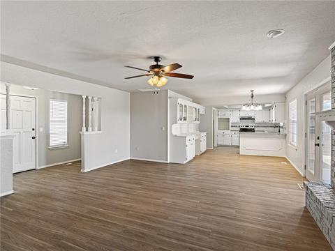 1313 Smoking Tree St, Moore, OK 73160 photo 1