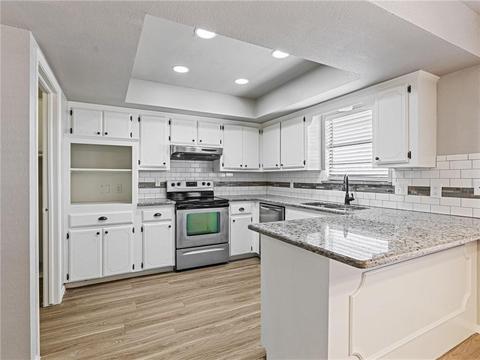 1313 Smoking Tree St, Moore, OK 73160 photo 10