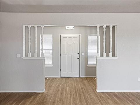 1313 Smoking Tree St, Moore, OK 73160 photo 5
