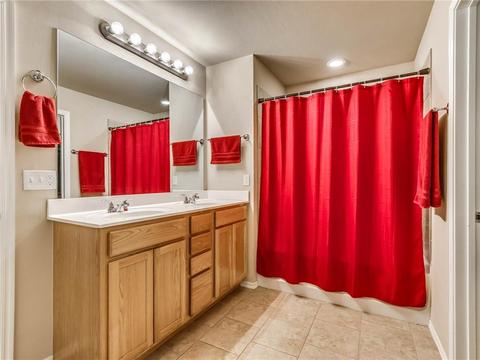 9604 Evie Dr, Moore, OK 73160 photo 15