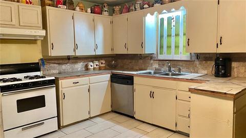 1211 7th St, Ryan, OK 73565 photo 8