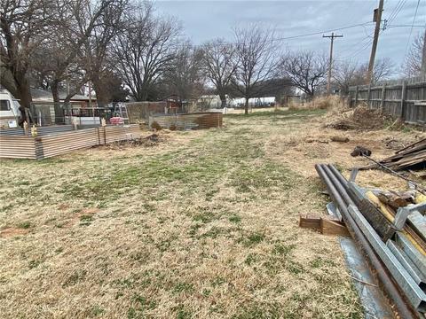 1211 7th St, Ryan, OK 73565 photo 4
