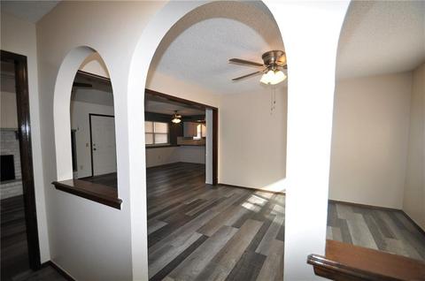 2113 Fox Ave, Moore, OK 73160 photo 4