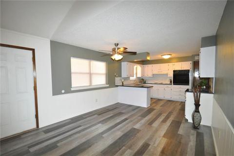 2113 Fox Ave, Moore, OK 73160 photo 11